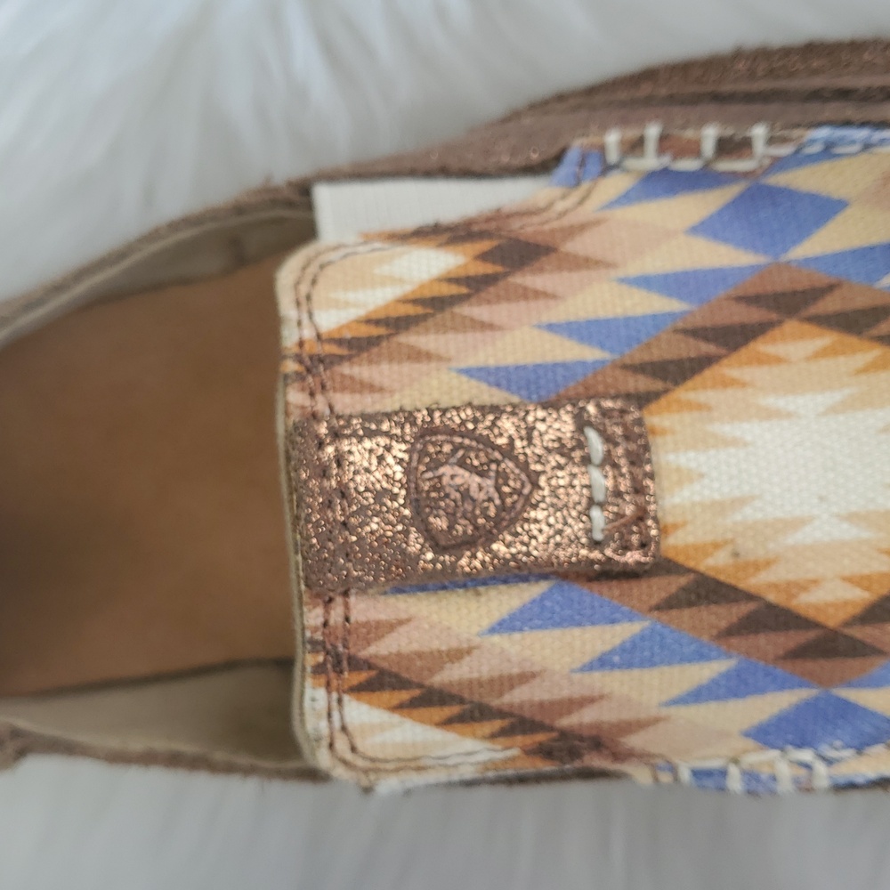 Women's Ariat Metallic Bronce/Aztec blanket Cruiser  Slip-Ons - Picture 5 of 10